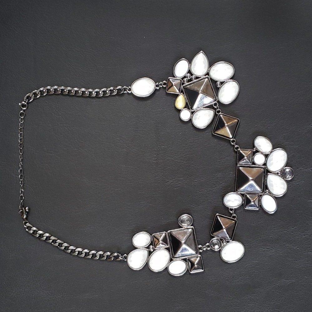 Avon Necklace